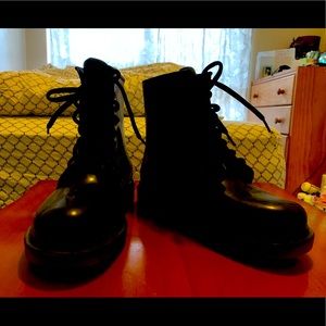 Gum boots